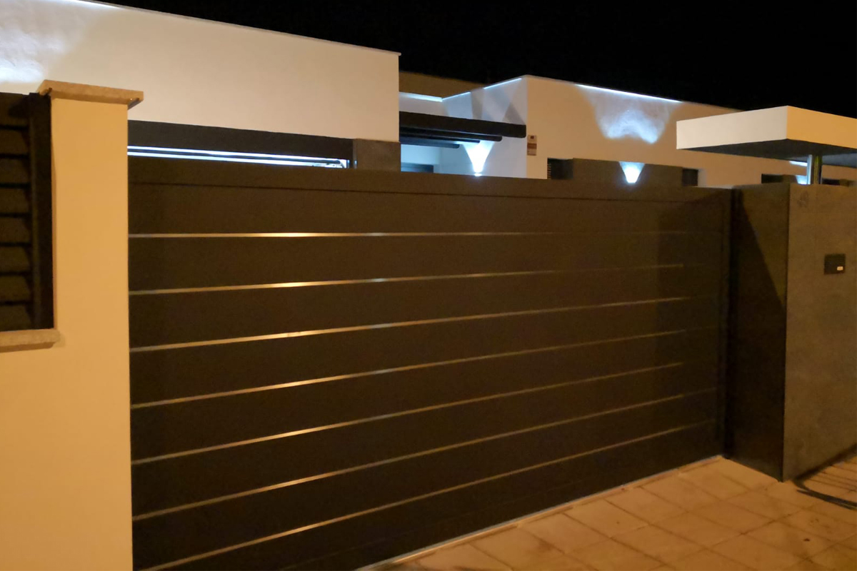 Como Elegir Puertas para Fincas y Chalets: Guia Completa