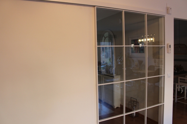 Beneficios del mantenimiento a puertas automáticas