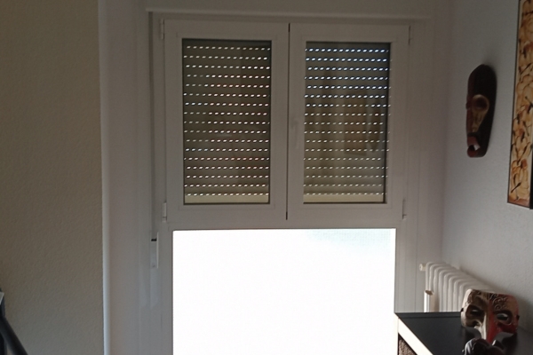 Factores Clave para Elegir entre PVC o Aluminio