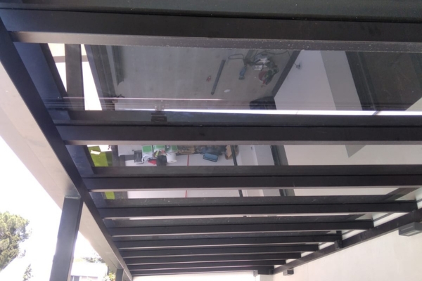 Por qué elegir un techo de cristal para tu terraza