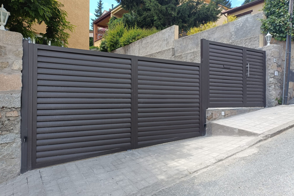 Tipos de Puertas para Fincas y Chalets