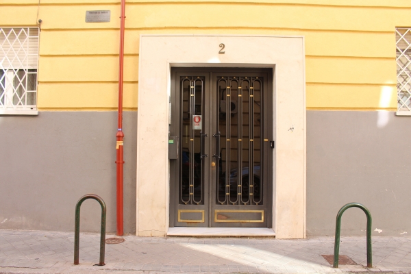 Tipos de Apertura Automática para Puertas de Portal
