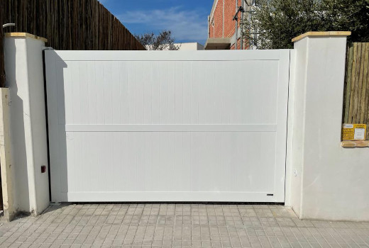 Proyecto 11 Puerta Aluminio Soldado Lama Blanca
