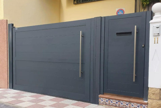 Puerta Aluminio Soldado Peatonal